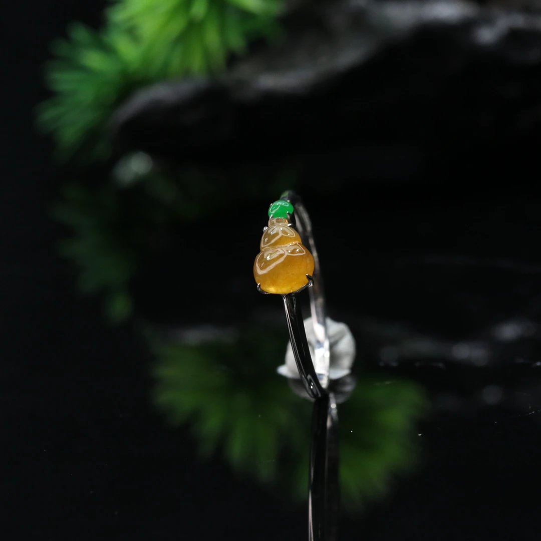 43天然缅甸翡翠A货18k葫芦戒指/600113/上海嘉禾拍卖