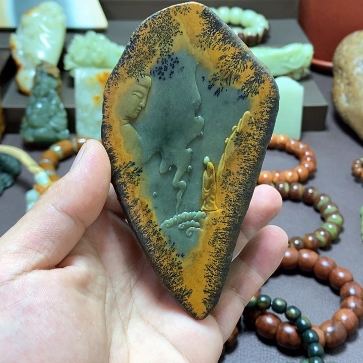岫岩河磨玉（透闪石质玉）未镶嵌摆件一心向佛