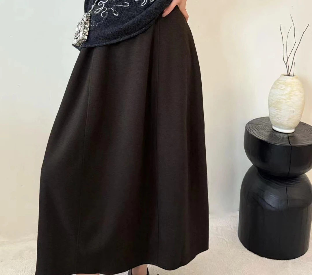 2025秋冬新款山羊绒加厚花苞百搭显瘦A字松紧腰垂感时尚半身裙女
