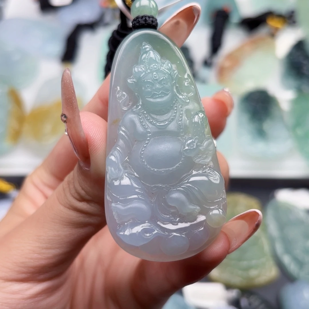 翡翠未镶嵌颈饰黄财神