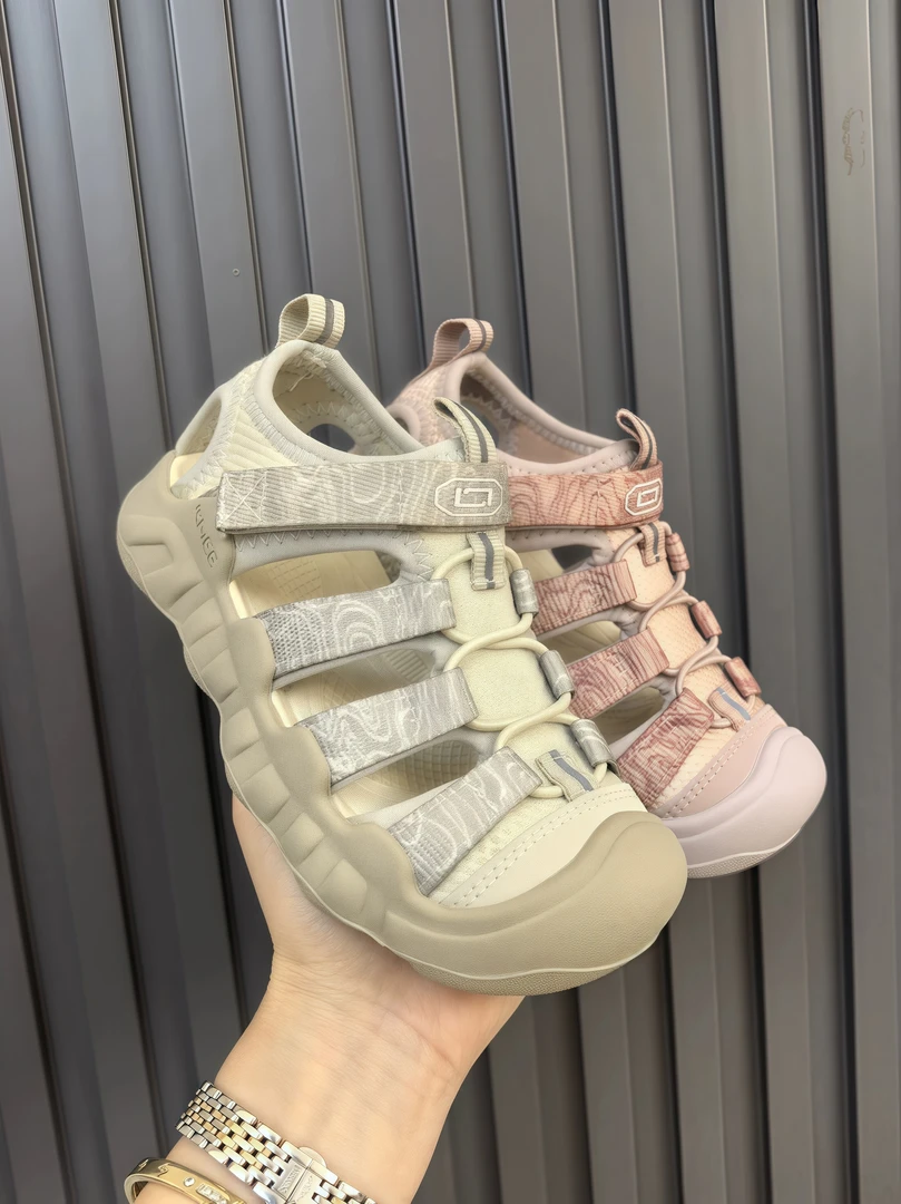 儿童运动凉鞋男童2025新款夏季溯溪鞋时尚韩版女童包头沙滩鞋潮牌