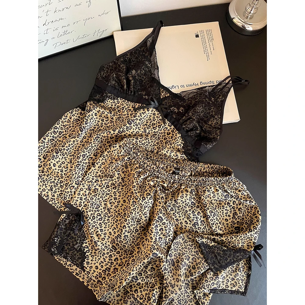 性感辣妹豹纹吊带睡衣套装女夏季新款蕾丝拼接冰丝舒适凉感居家服