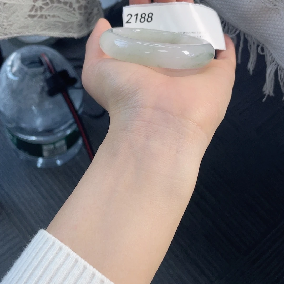 石英质玉未镶嵌手镯2188