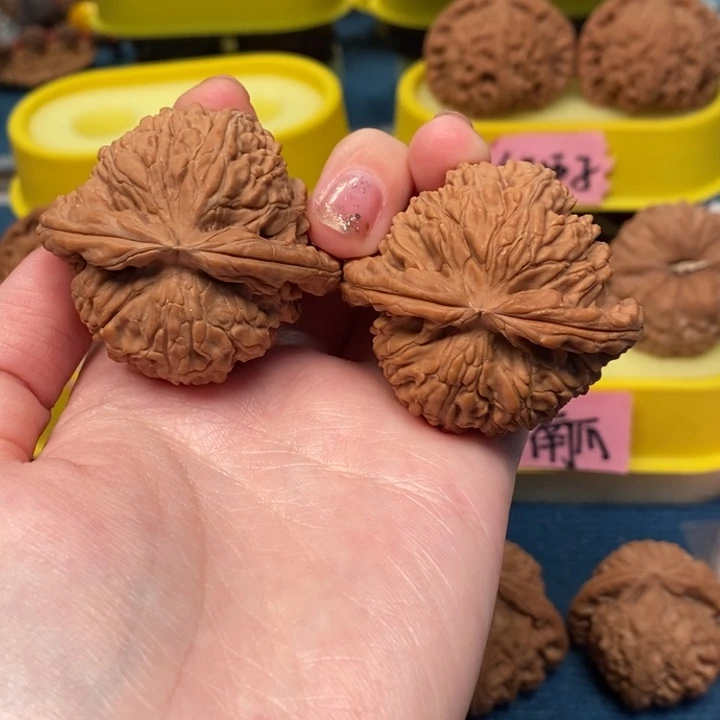 浪***了手串/手链核桃白狮44尺