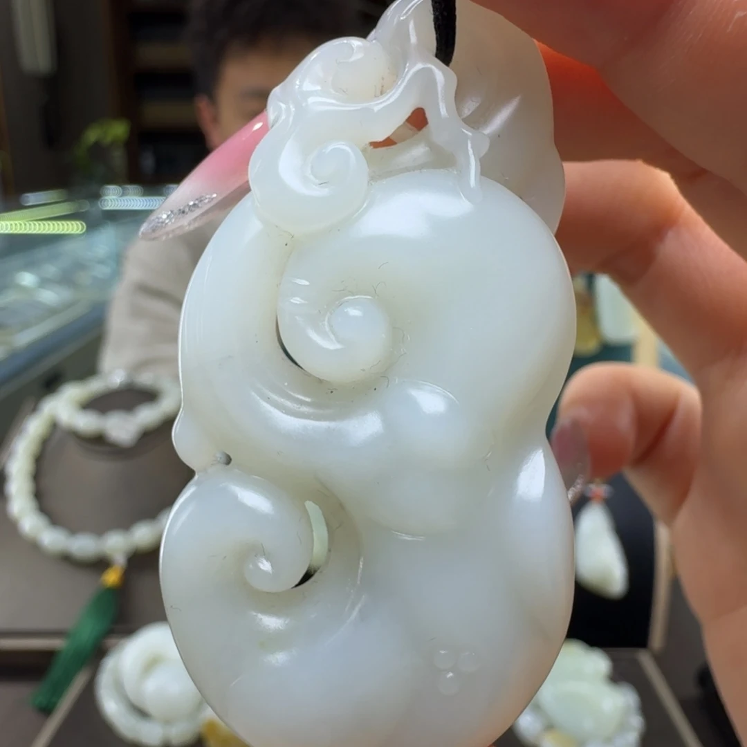 未镶嵌和田玉挂件