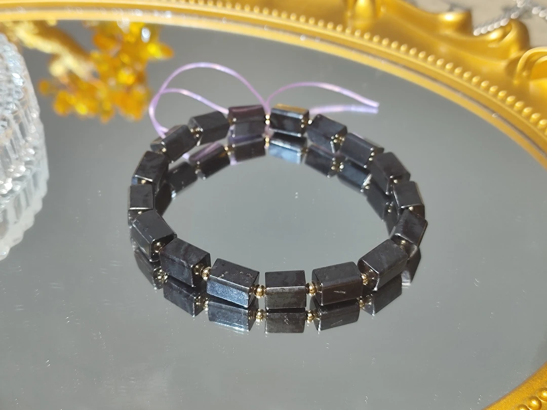 黑色舒俱来四棱手链（多样性发其一） A16