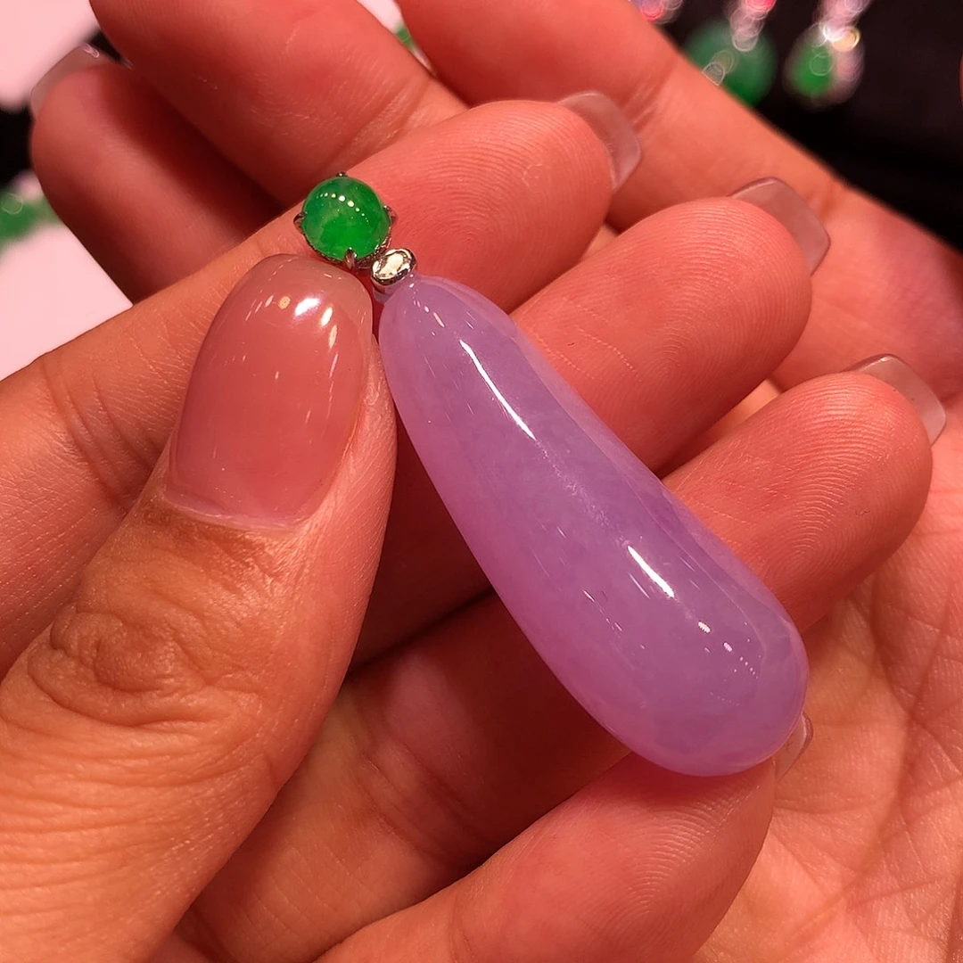 翡翠18K金镶嵌颈饰缅甸翡翠吊坠18k镶嵌