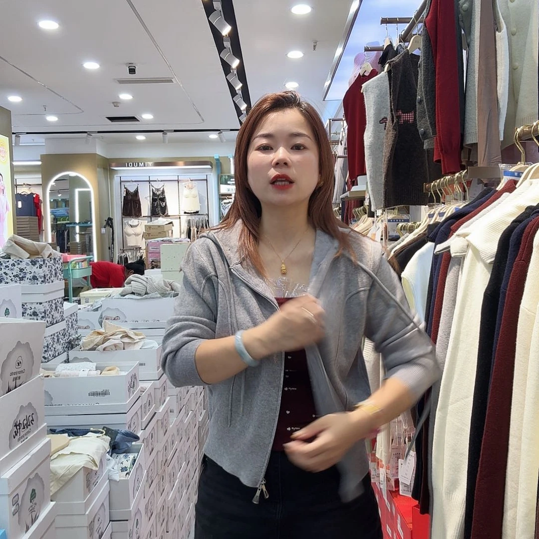 A043灰色外套80斤到150