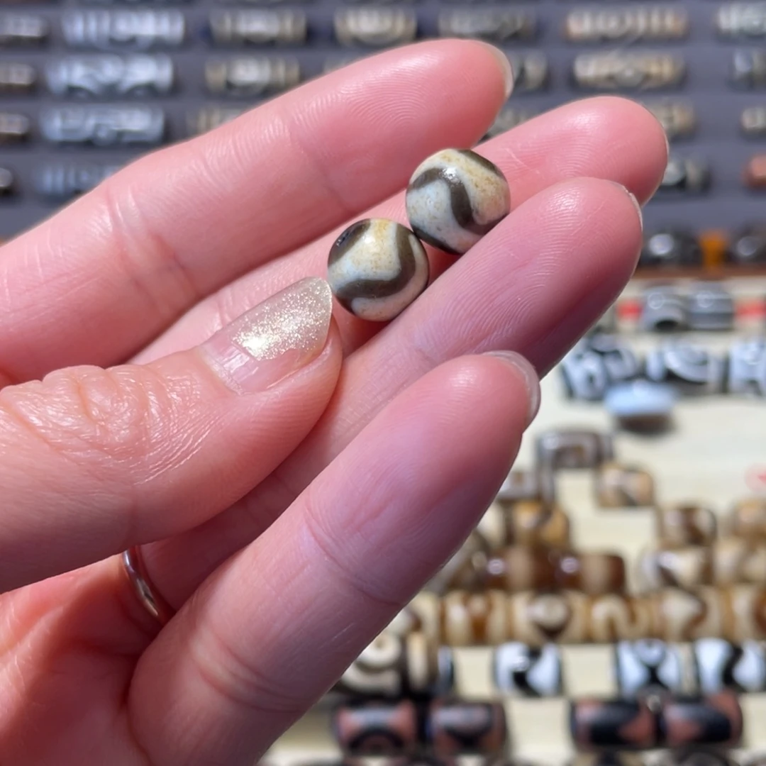 玛瑙/玉髓颈饰未镶嵌村****祥