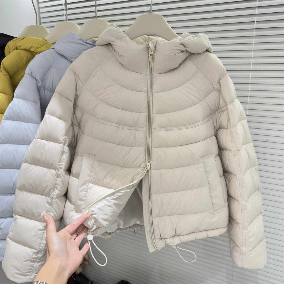 2025新款韩系白鸭绒立领泡芙短款排骨羽绒服女轻便时尚秋冬外套