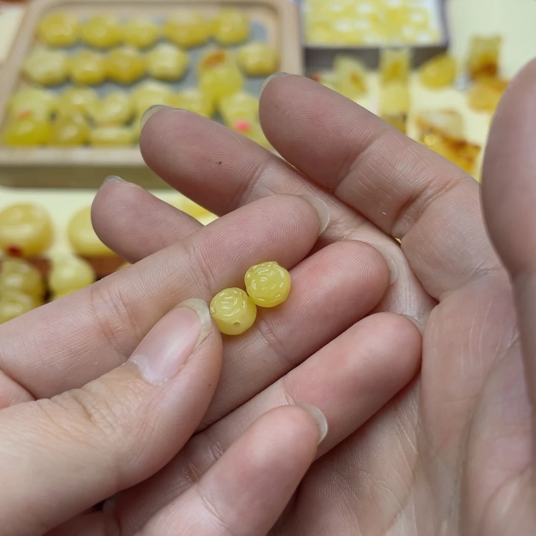 【闪购商品】蜜蜡裸石未镶嵌配饰