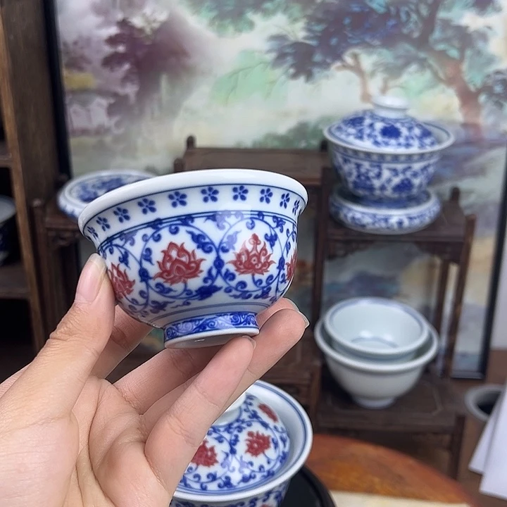 其他瓷缠枝莲釉里红小压手