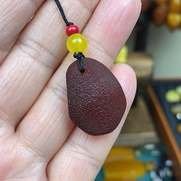 蜜蜡未镶嵌颈饰手机挂件