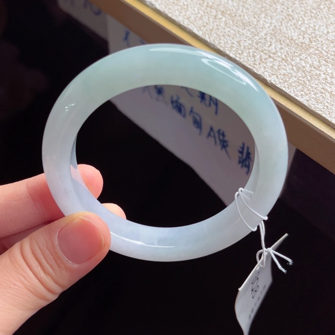 翡翠未镶嵌手镯手镯