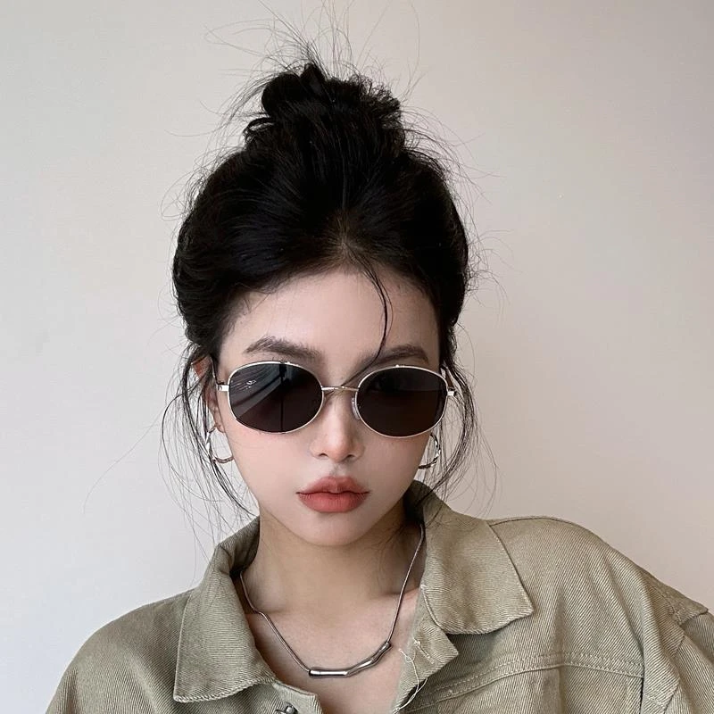 帕森精品牌金属墨镜女款高级感2024新款潮酷小框椭圆形港风适合小