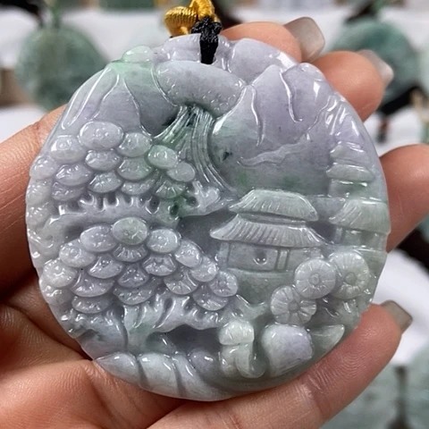 翡翠颈饰未镶嵌山水牌福利两面工福利