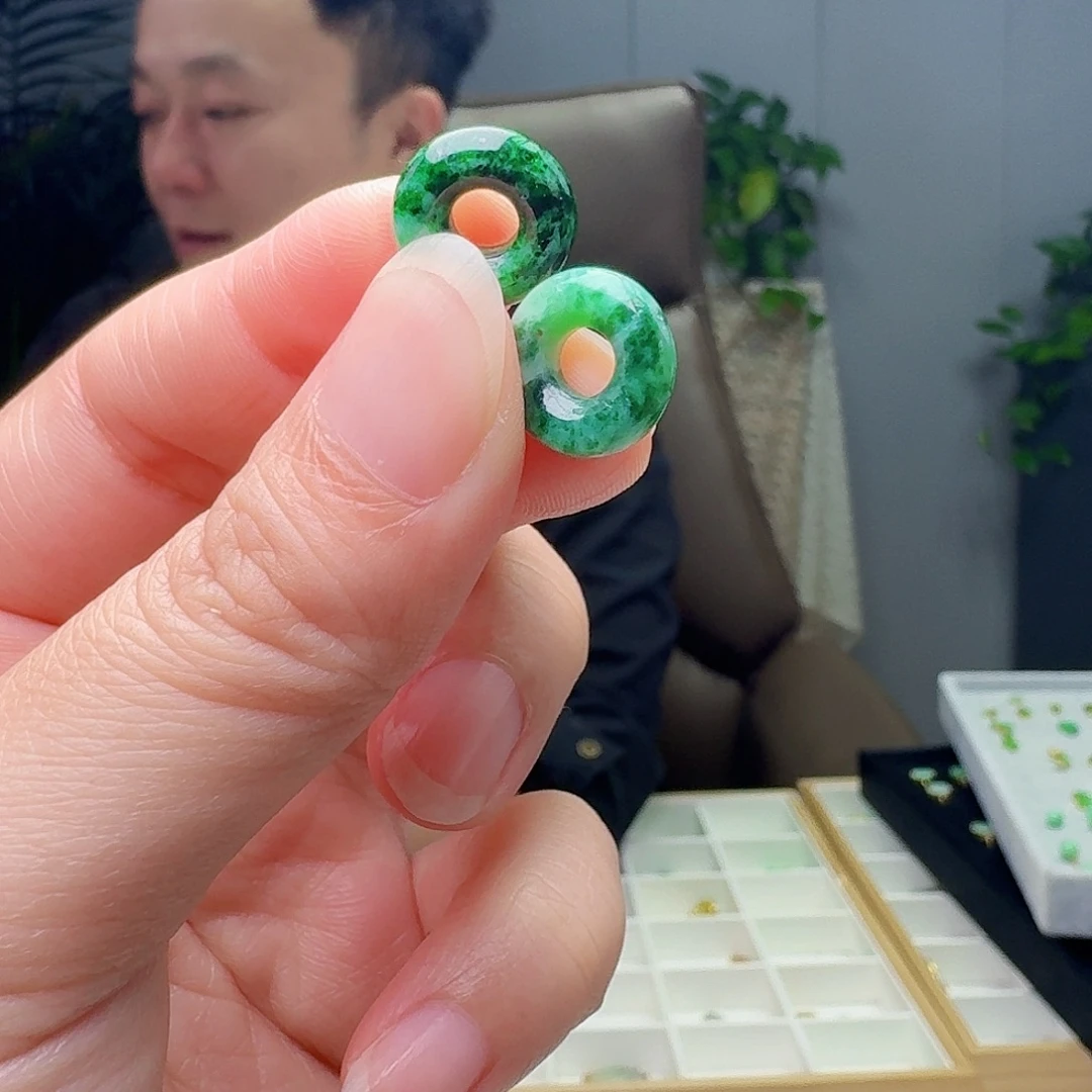 翡翠裸石多样性发货其一微瑕