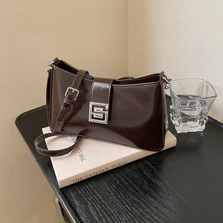 多用轻奢网红新款法棍包休闲通勤多用洋气女包