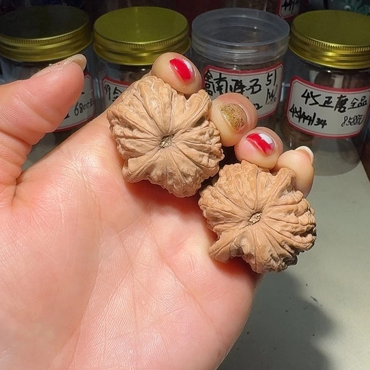 J***生文玩核桃吊坠36全品血麒麟（12级灯牌福利）