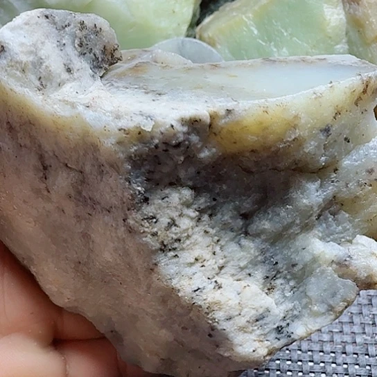 和田玉（糖玉）未镶嵌珠宝半成品