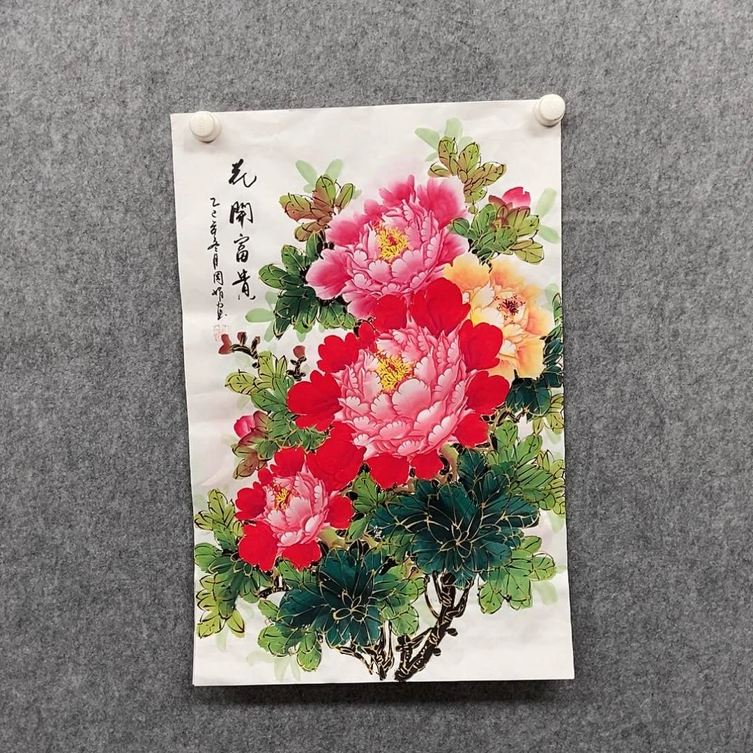 国画四尺三开描金牡丹一副