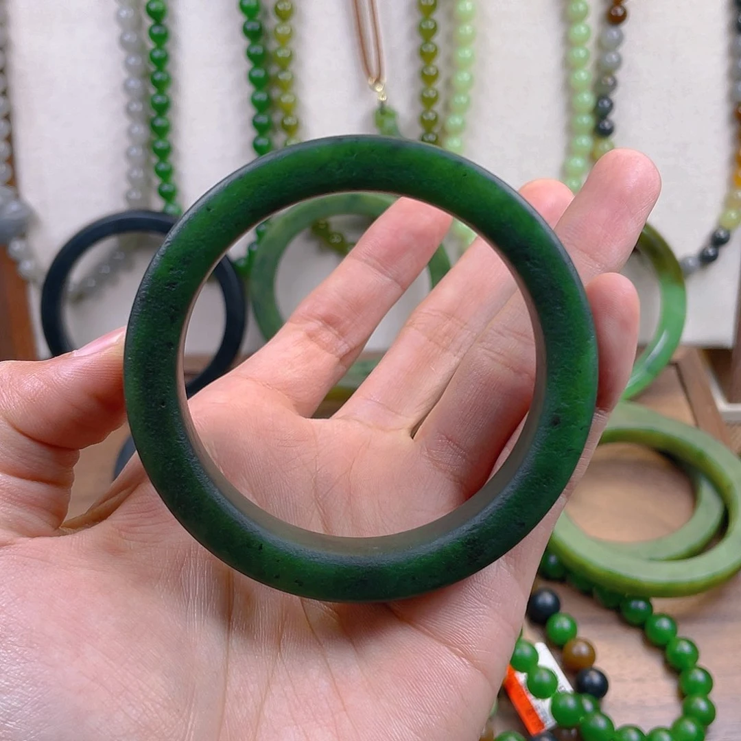 未镶嵌手链和田玉开***点