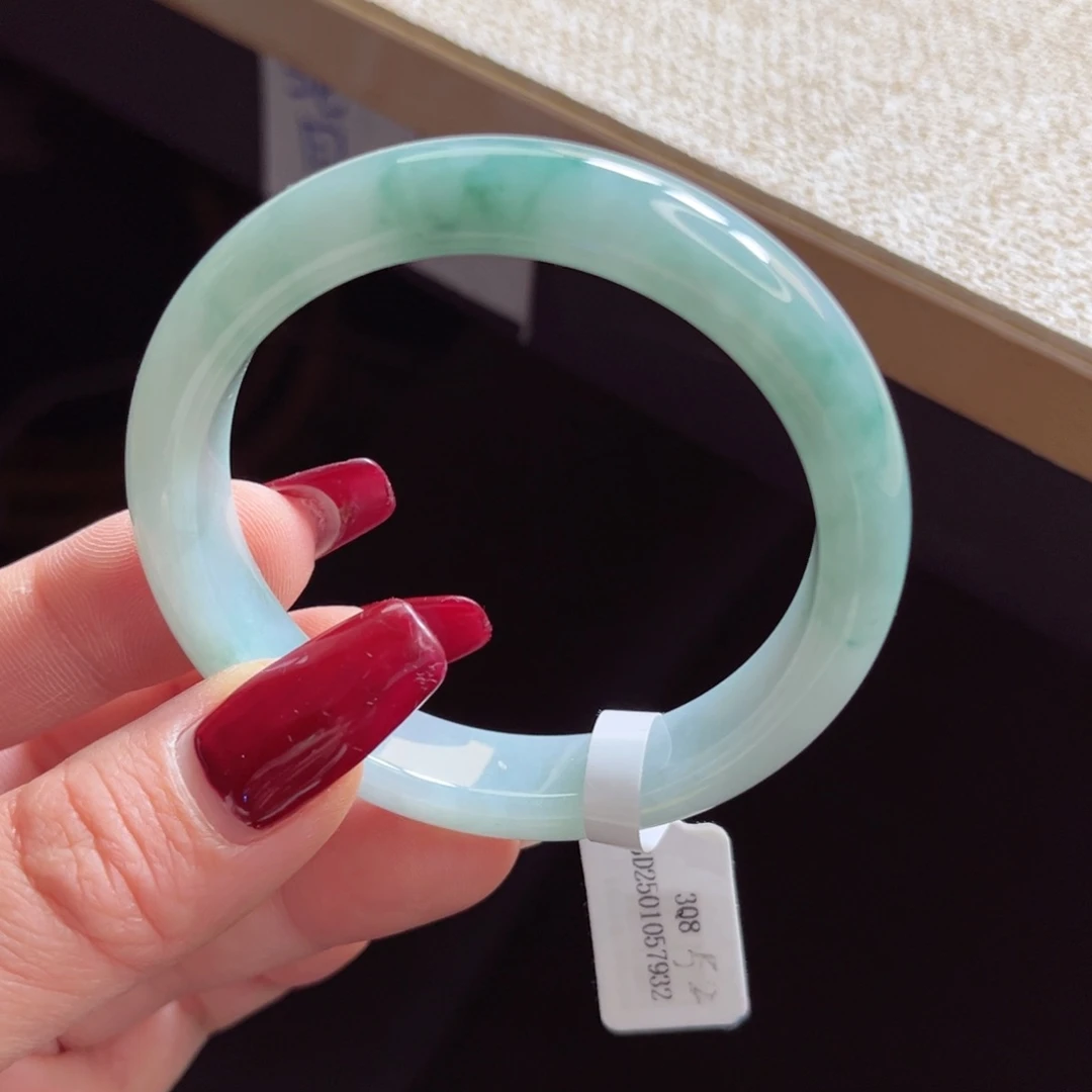 翡翠手镯未镶嵌手镯