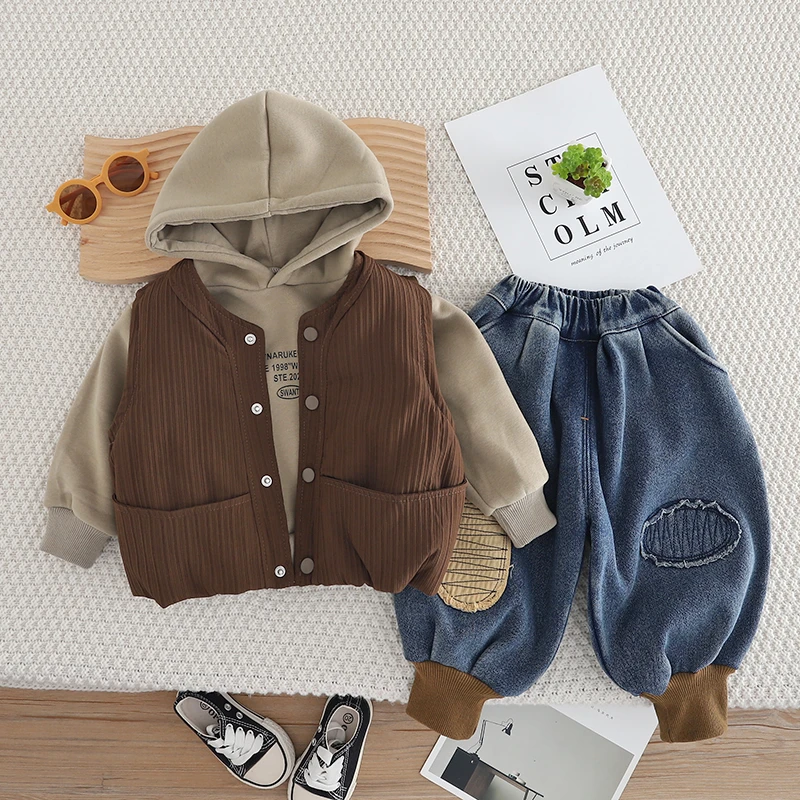 宝宝加绒套装2025冬装儿童新款男童中小童洋气加厚帅气马甲三件套