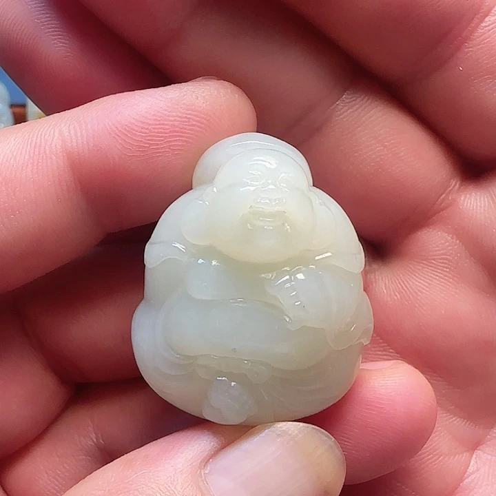 和田玉颈饰未镶嵌小*