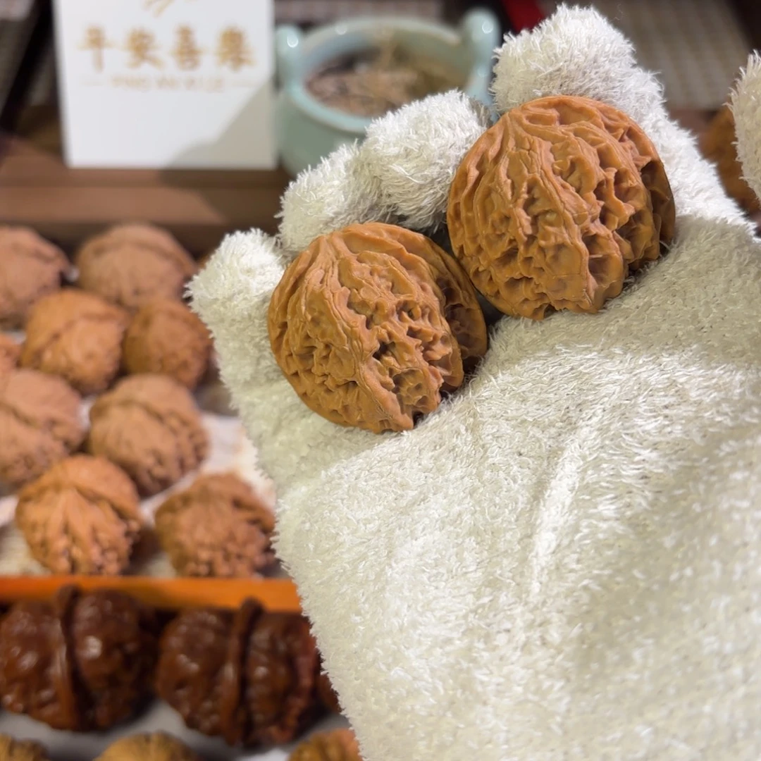 吊坠文玩核桃苹果园