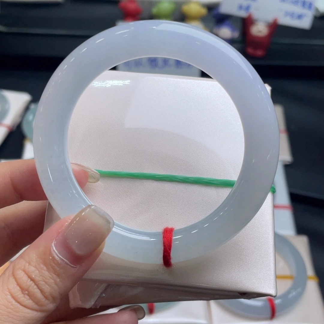 未镶嵌手镯翡翠翡翠手镯
