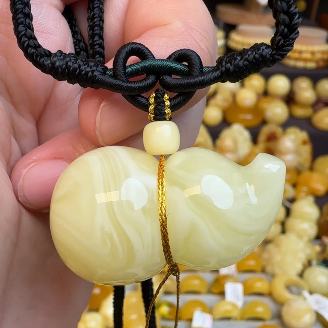 琥珀未镶嵌套链微瑕疵不退换蜜蜡葫芦吊坠