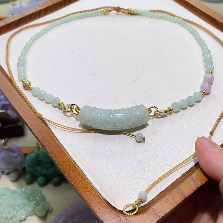 翡翠未镶嵌颈饰翡翠吊坠