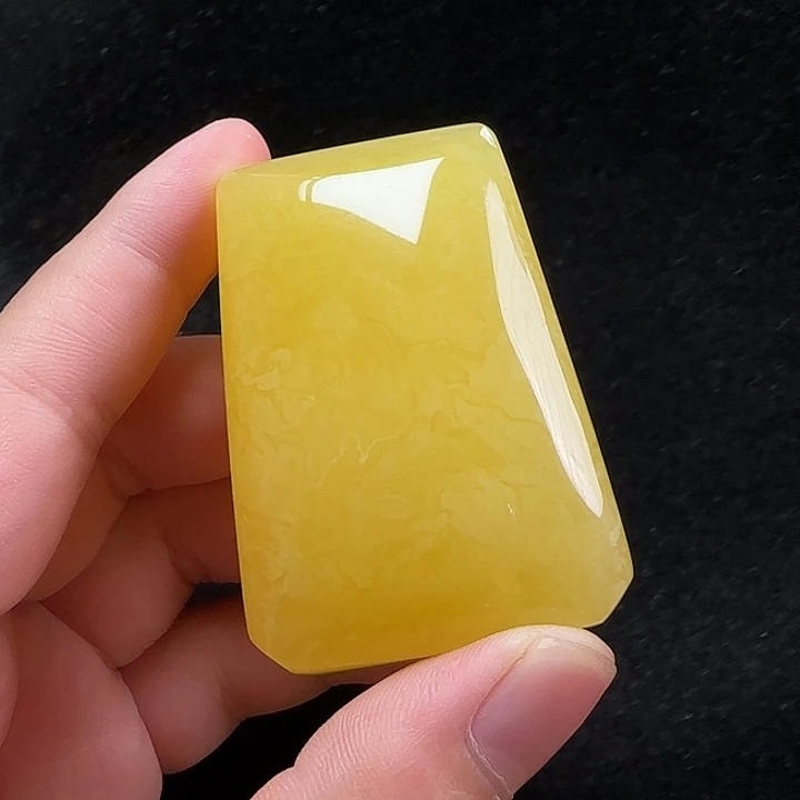 未镶嵌蜜蜡珠宝奇石