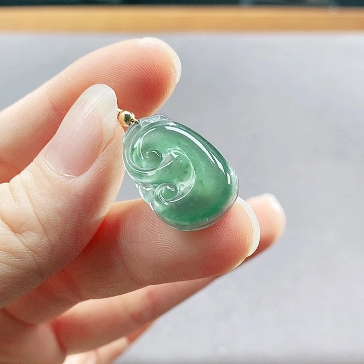 翡翠未镶嵌手镯（圆镯）