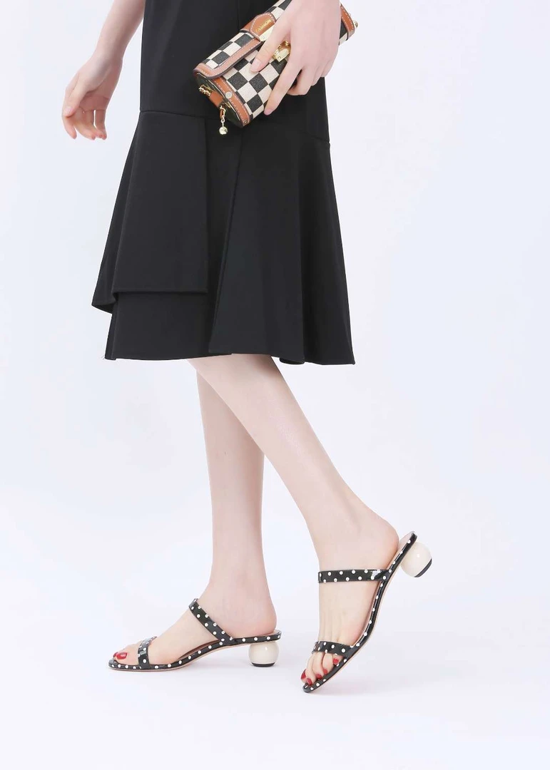 时尚新款细跟高跟单鞋20250525