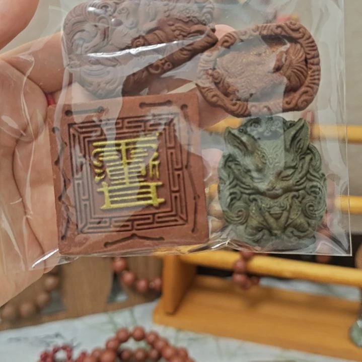 泥塑瑕疵福利包一个