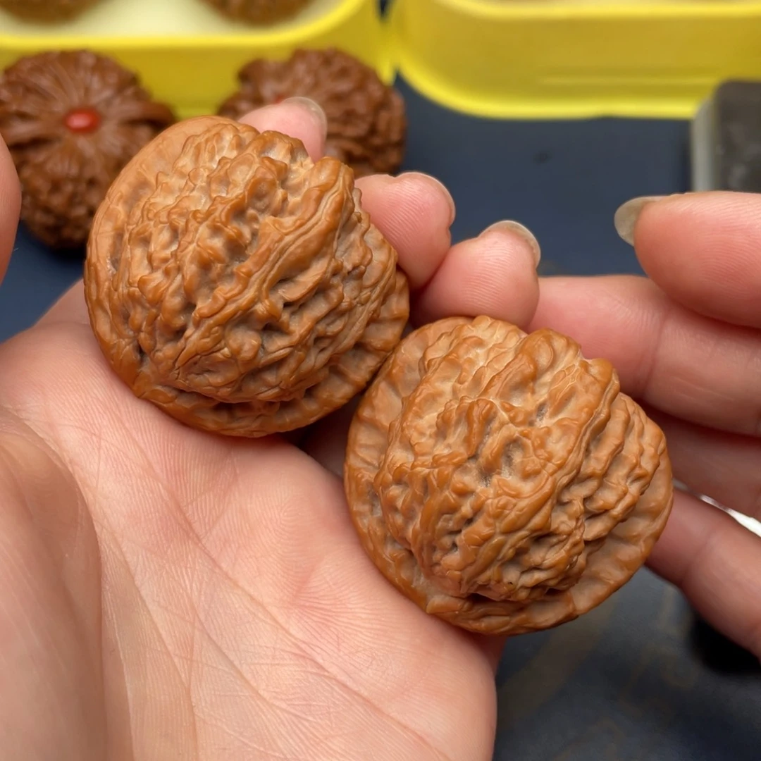 文玩核桃把件白狮子38