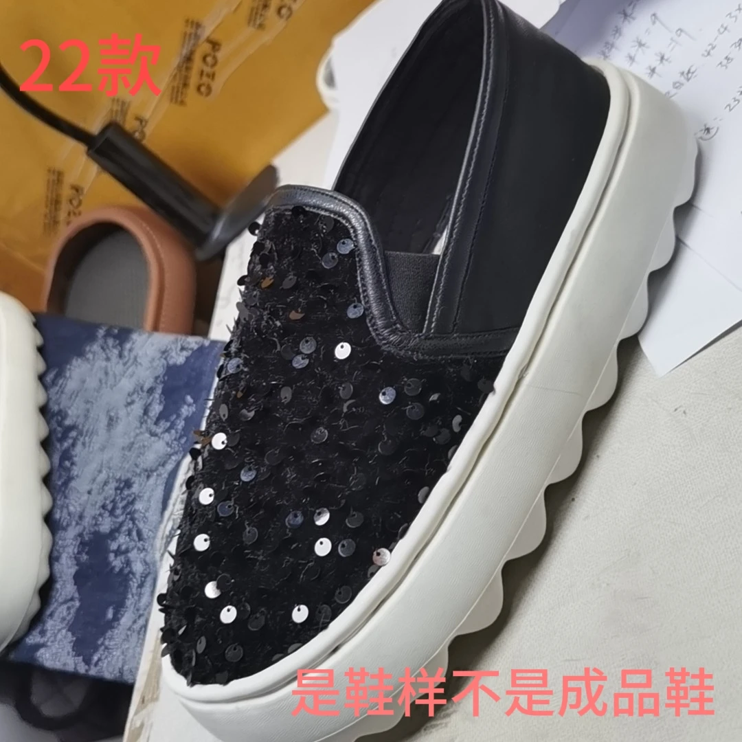 时尚男女休闲鞋样