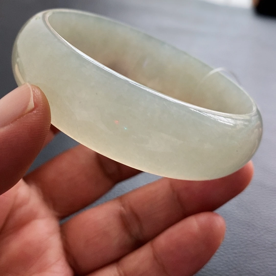 翡翠手镯未镶嵌天然翡翠手镯