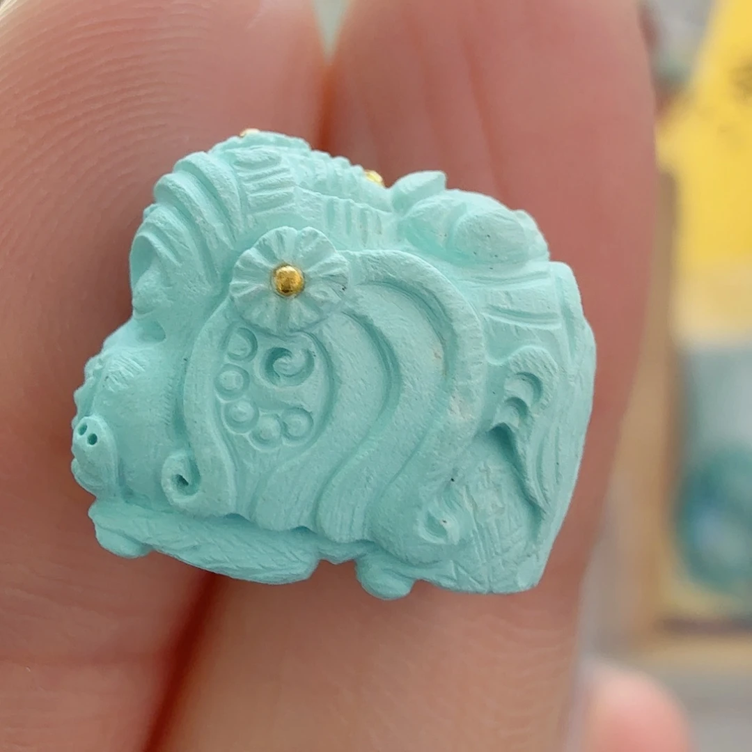 绿松石未镶嵌珠宝奇石