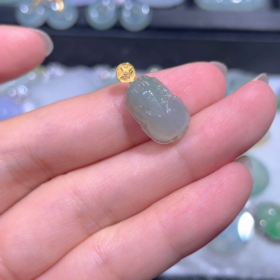 颈饰18K金镶嵌翡翠翡翠