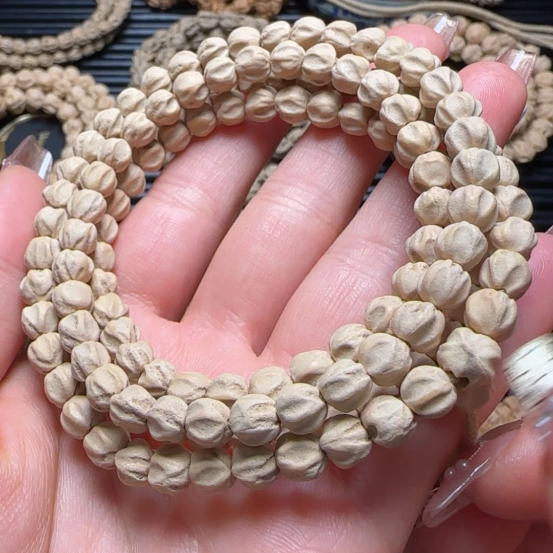 【闪购商品】柏香籽/百香籽吊坠～