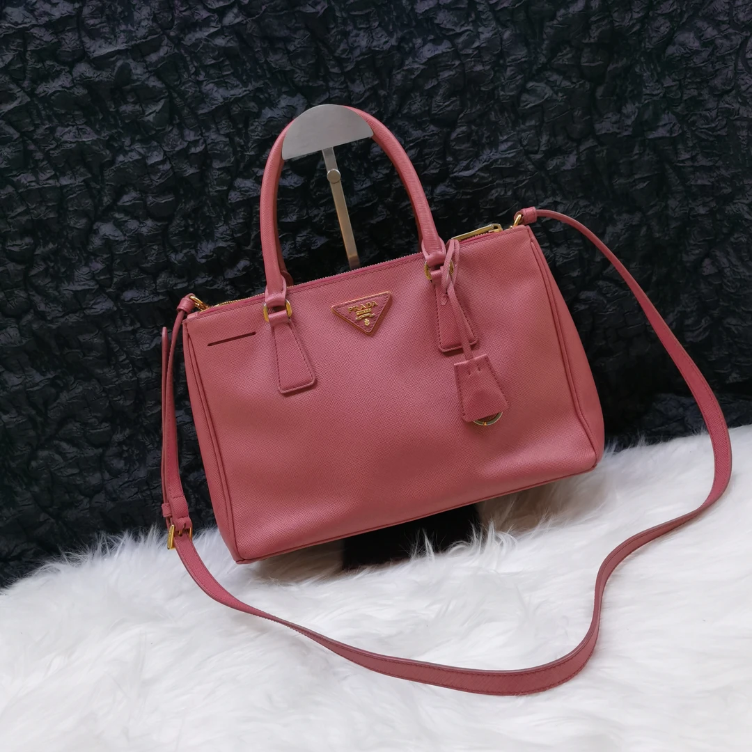95新 Prada/普拉达 普拉达粉色小号杀手单肩斜挎包底长30cm