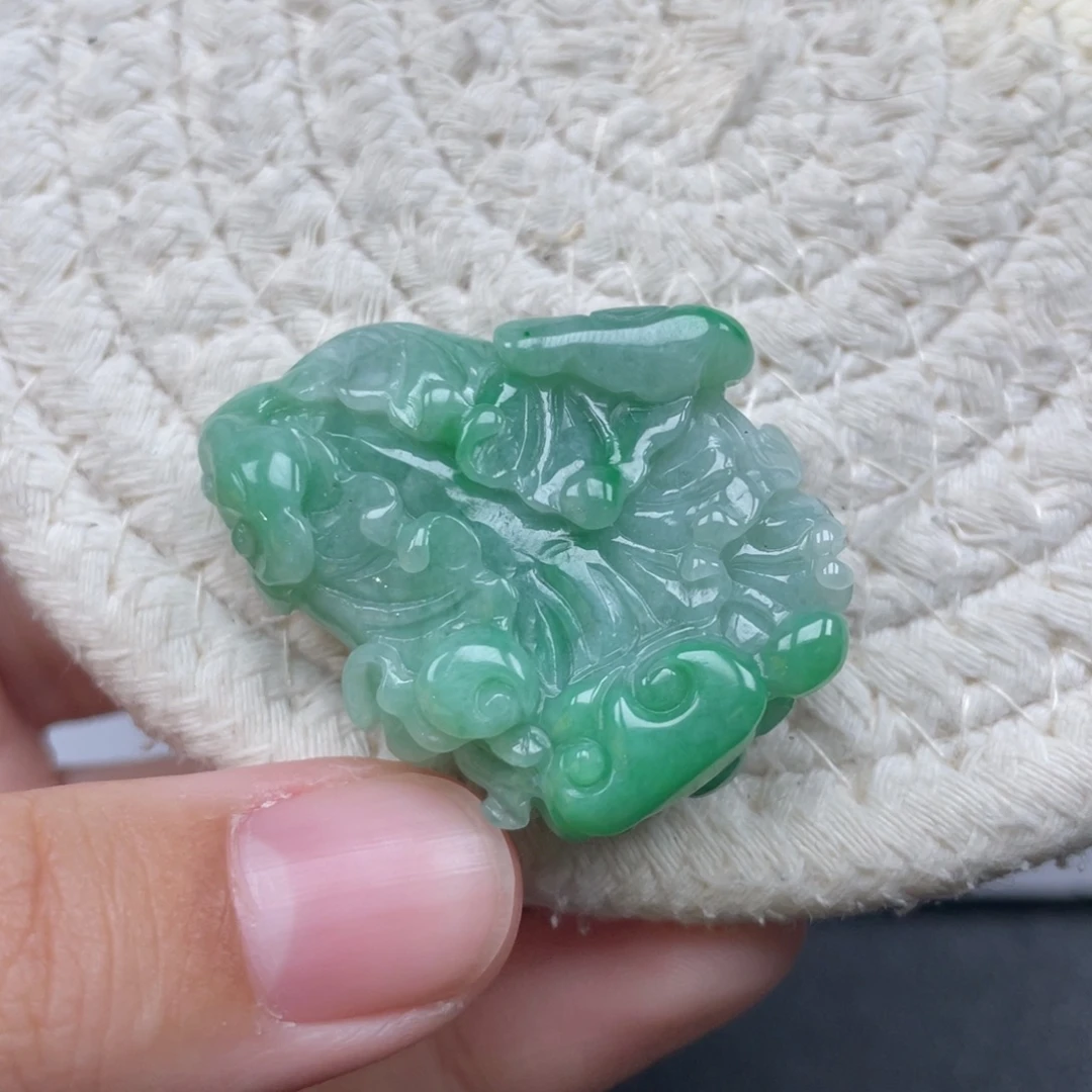 翡翠未镶嵌颈饰天然A货缅甸翡翠