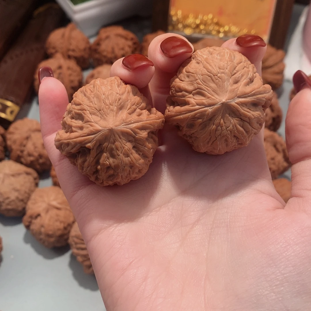 知***张大叶紫檀（黑酸枝木类）铁锤320