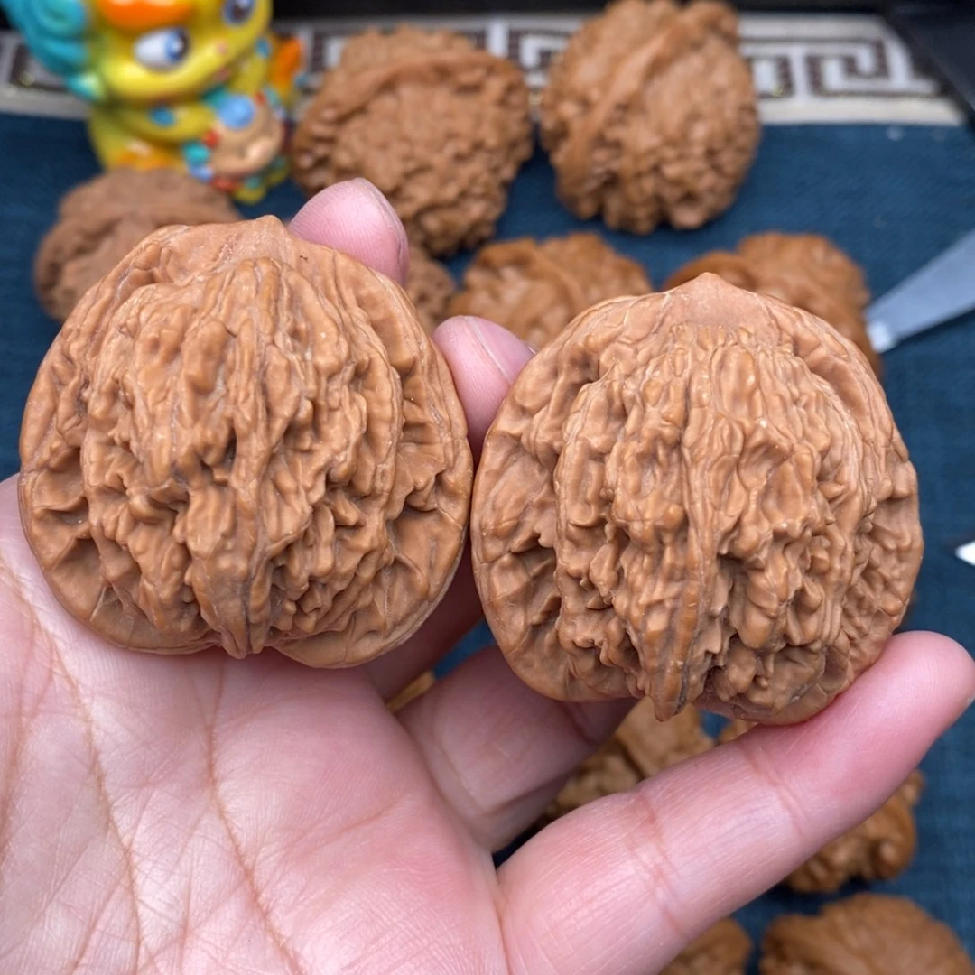 文玩核桃把件43毕业麦穗虎头全品