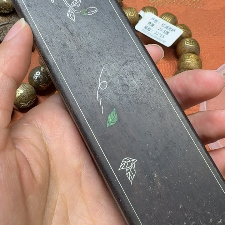 大叶紫檀(黑酸枝木类)