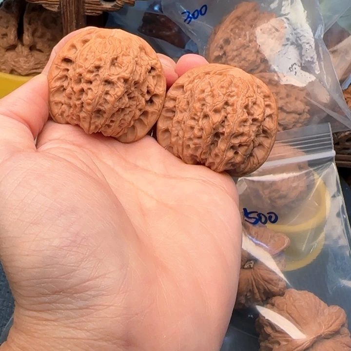 北****文玩核桃把件血麒麟41