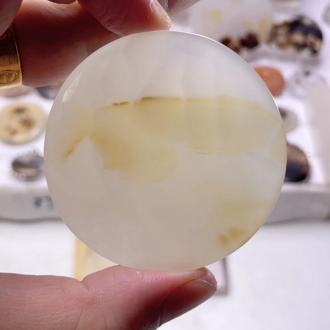 玛瑙/玉髓颈饰合金